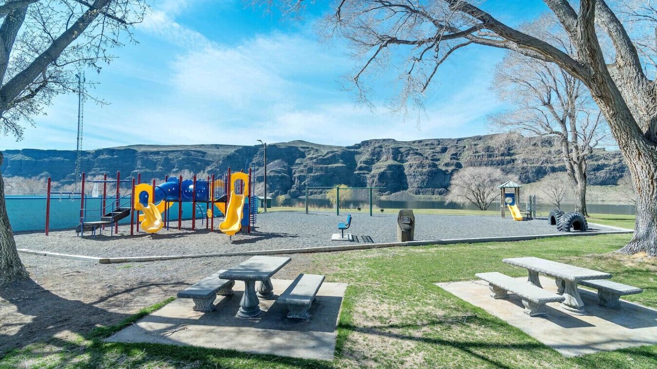 Photo of Others in Sunland Estates