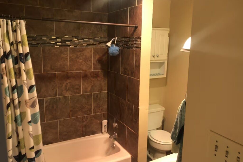 Photo of Bathroom in Osuna Park Inc