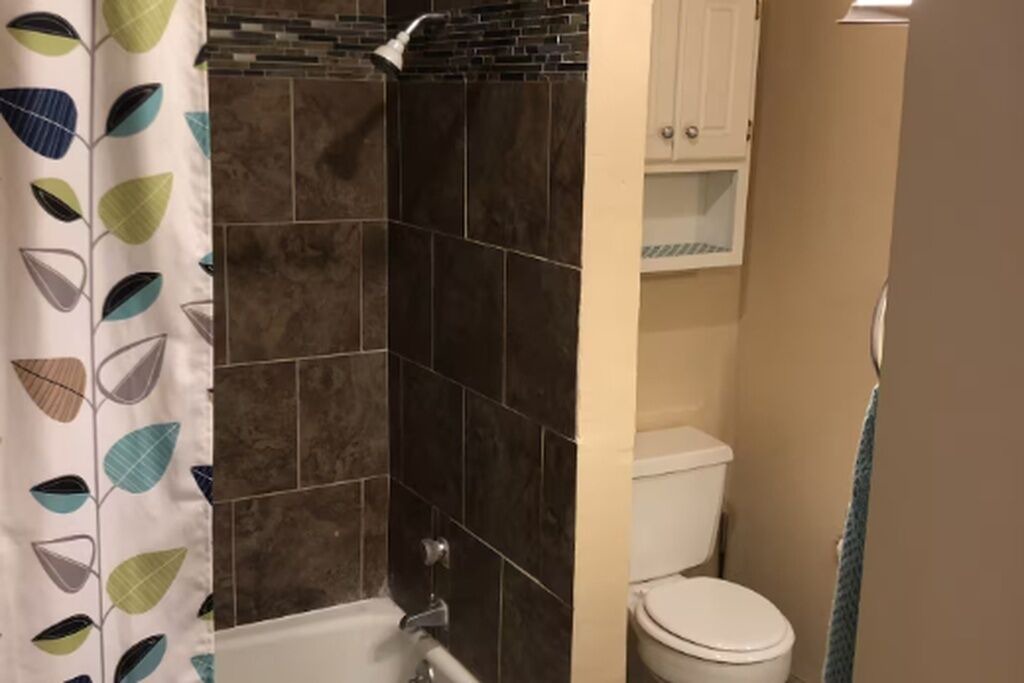 Photo of Bathroom in Osuna Park Inc