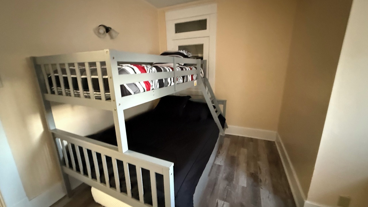 Photo of Bedroom in Roswell