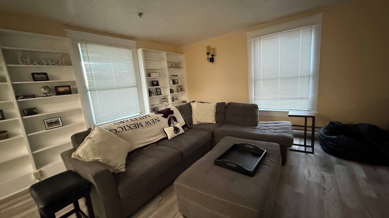 Photo of Livingroom in Roswell