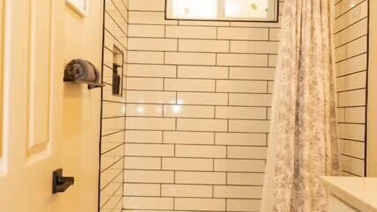 Photo of Bathroom in Ruidoso Downs