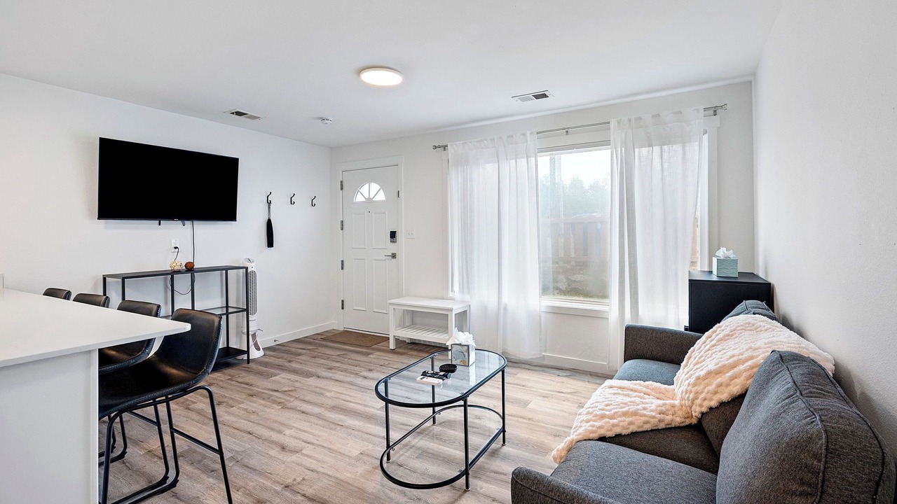Photo of Livingroom in Highline