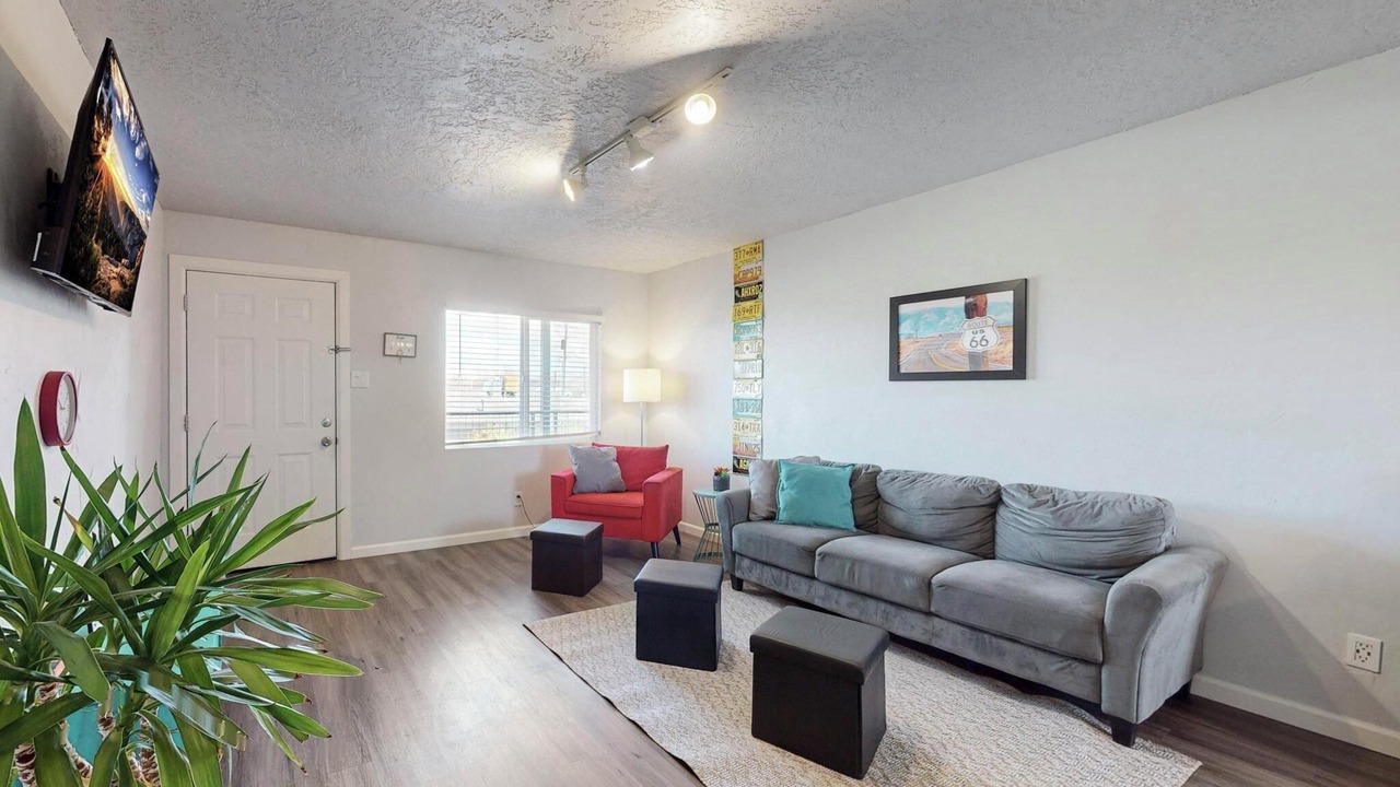 Photo of Livingroom in University Heights