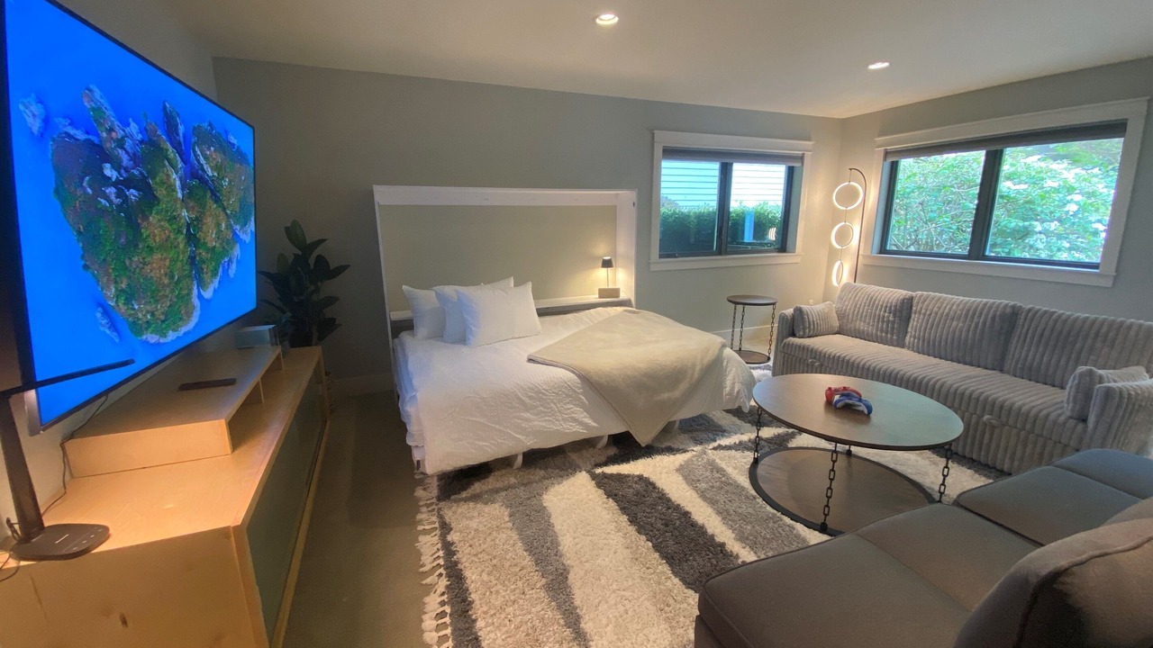 Photo of Bedroom in Eastsound