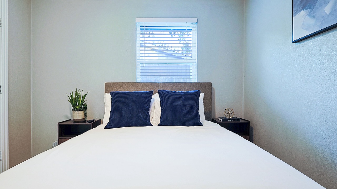 Photo of Bedroom in Farmers Branch