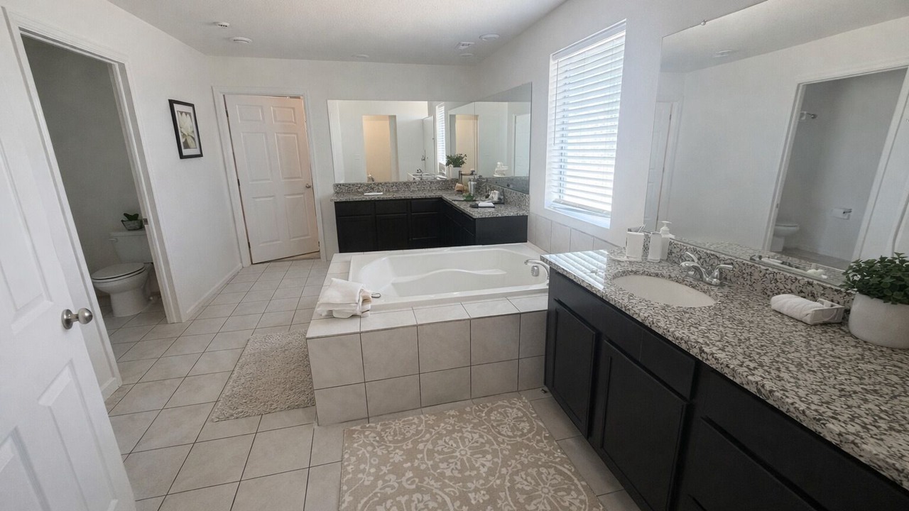 Photo of Bathroom in Green Valley Ranch