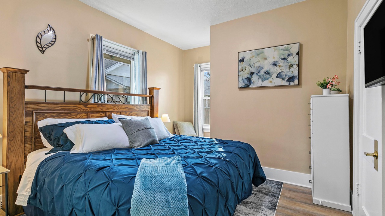 Photo of Bedroom in Near South