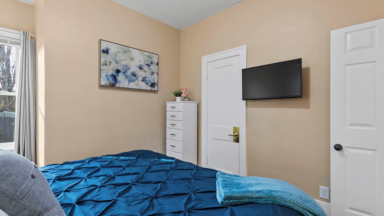 Photo of Bedroom in Near South