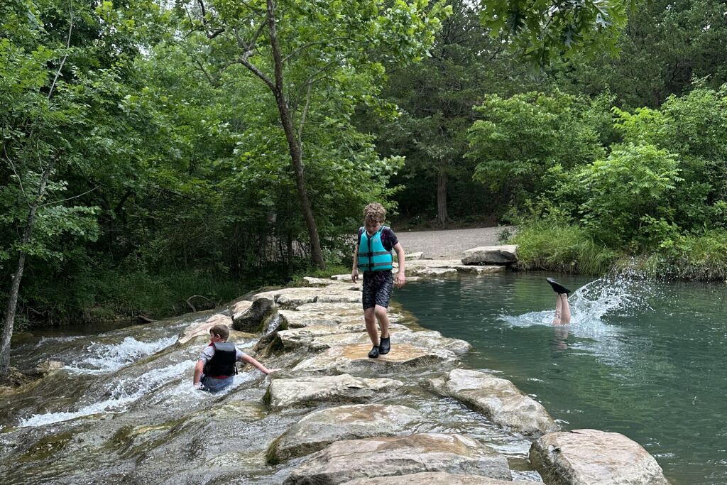 Photo of Others in Sulphur