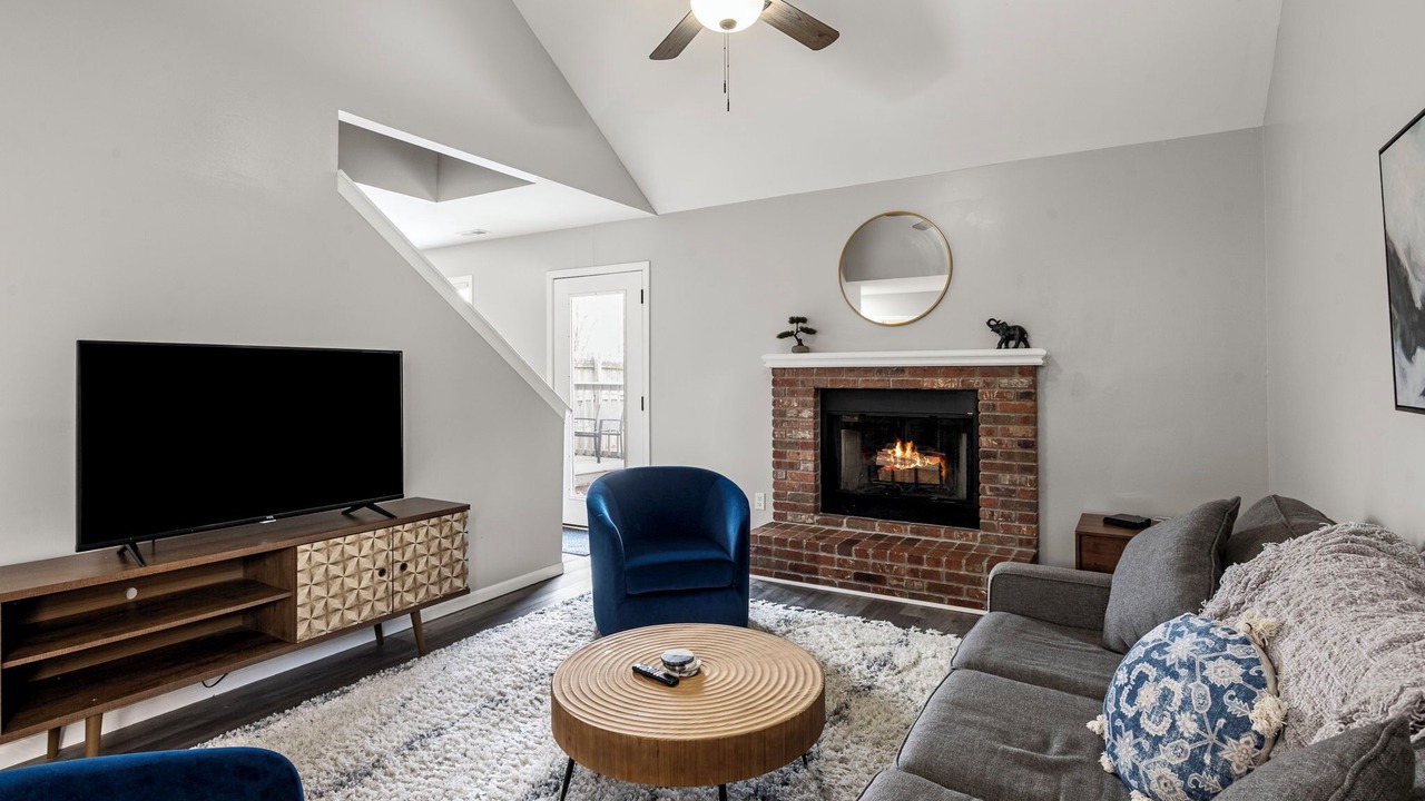 Photo of Livingroom in Lawrence