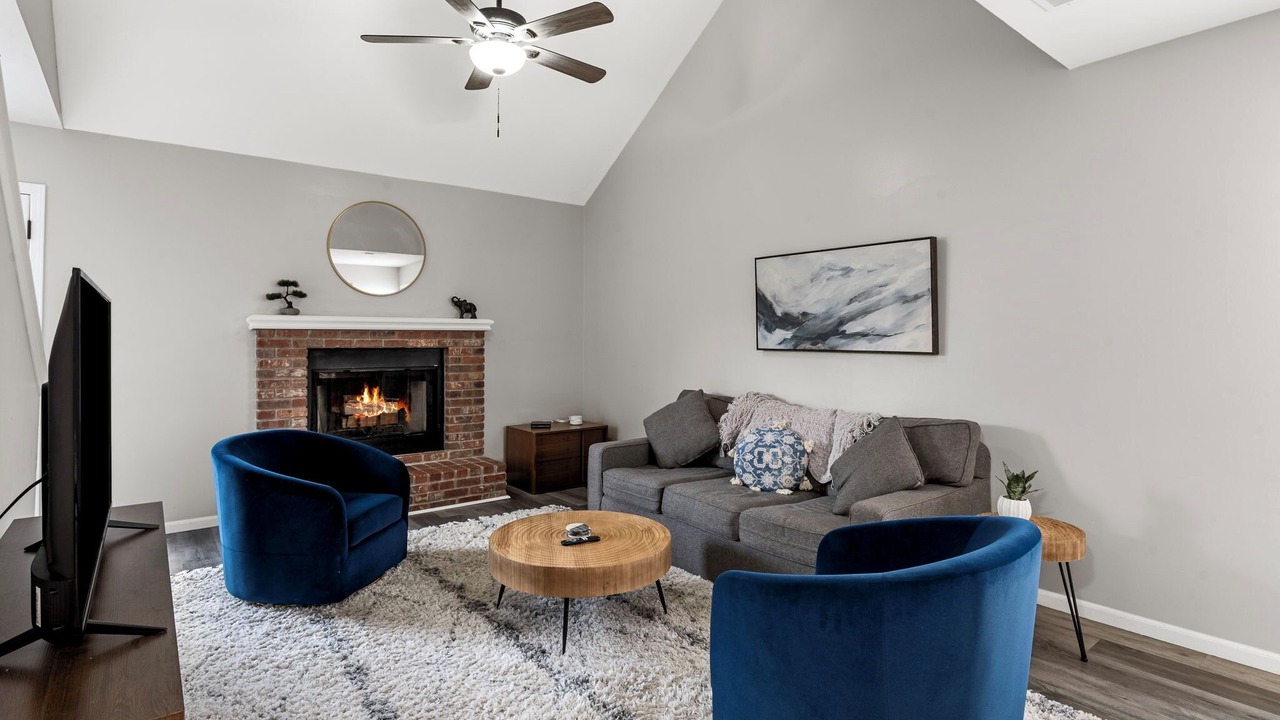 Photo of Livingroom in Lawrence