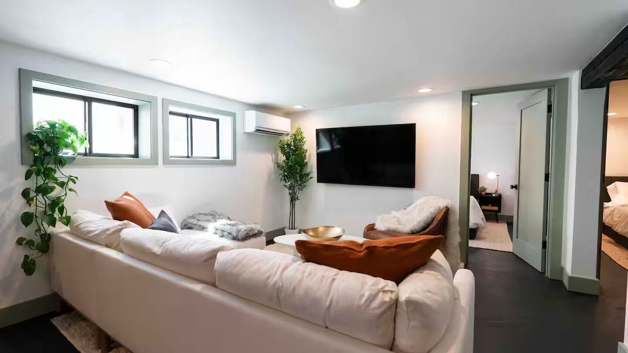 Photo of Livingroom in Wallingford