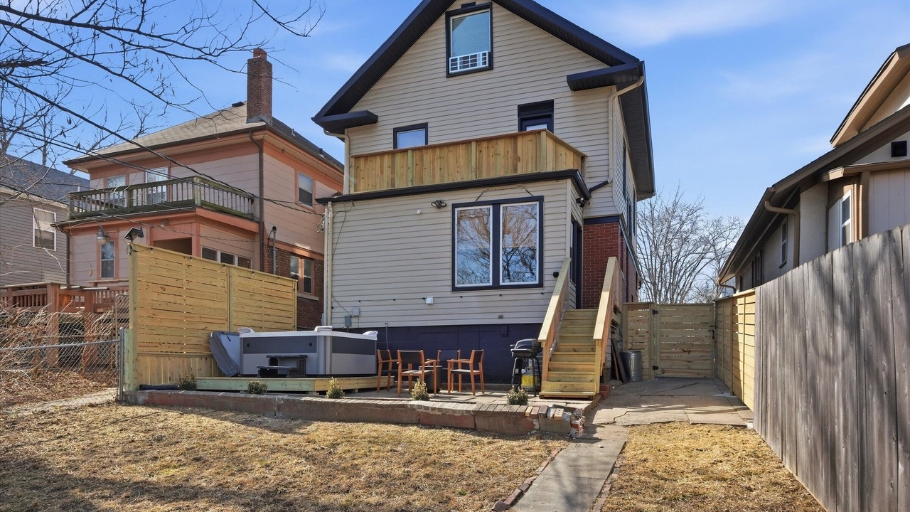 Photo of Outdoor in Midtown - Westport