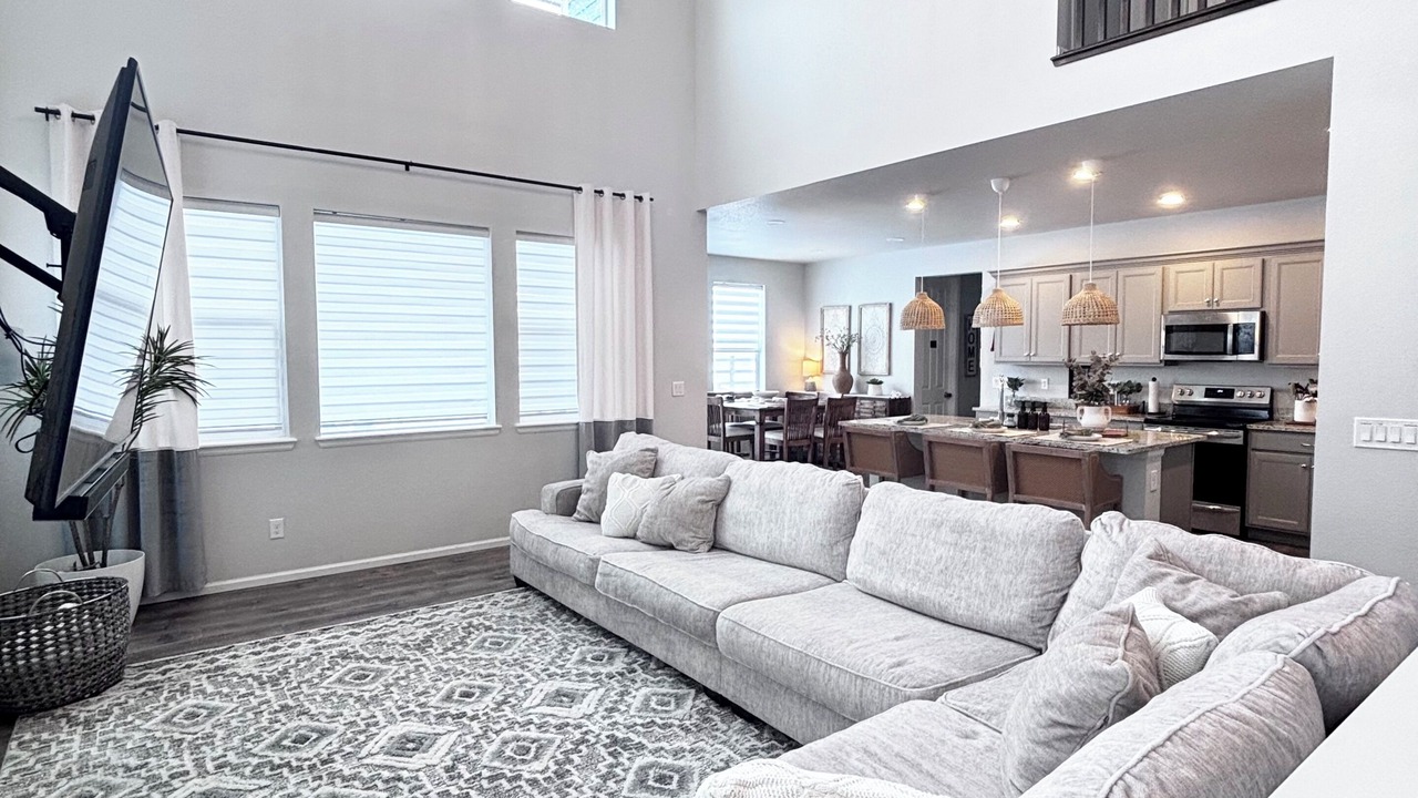 Photo of Livingroom in Centerra