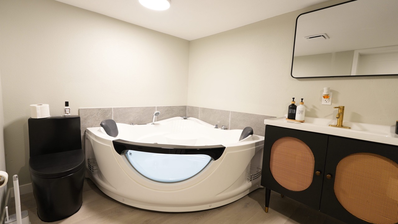 Photo of Bathroom in North Beacon Hill