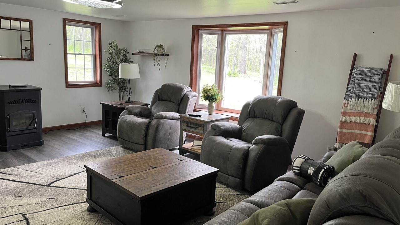 Photo of Livingroom in Fairport