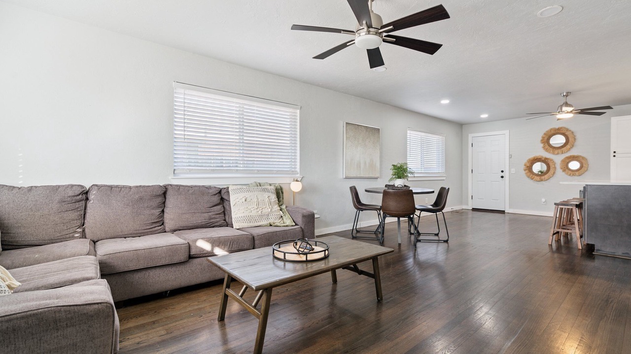 Photo of Livingroom in Central Oklahoma City