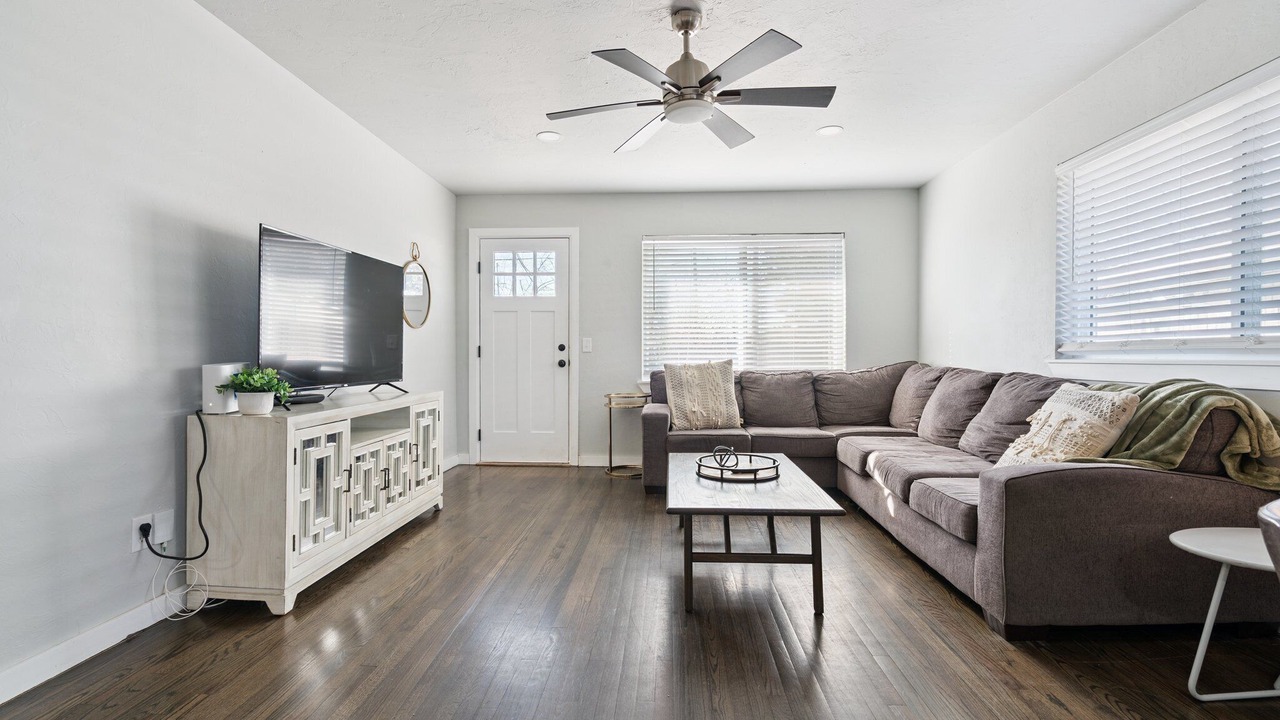 Photo of Livingroom in Central Oklahoma City