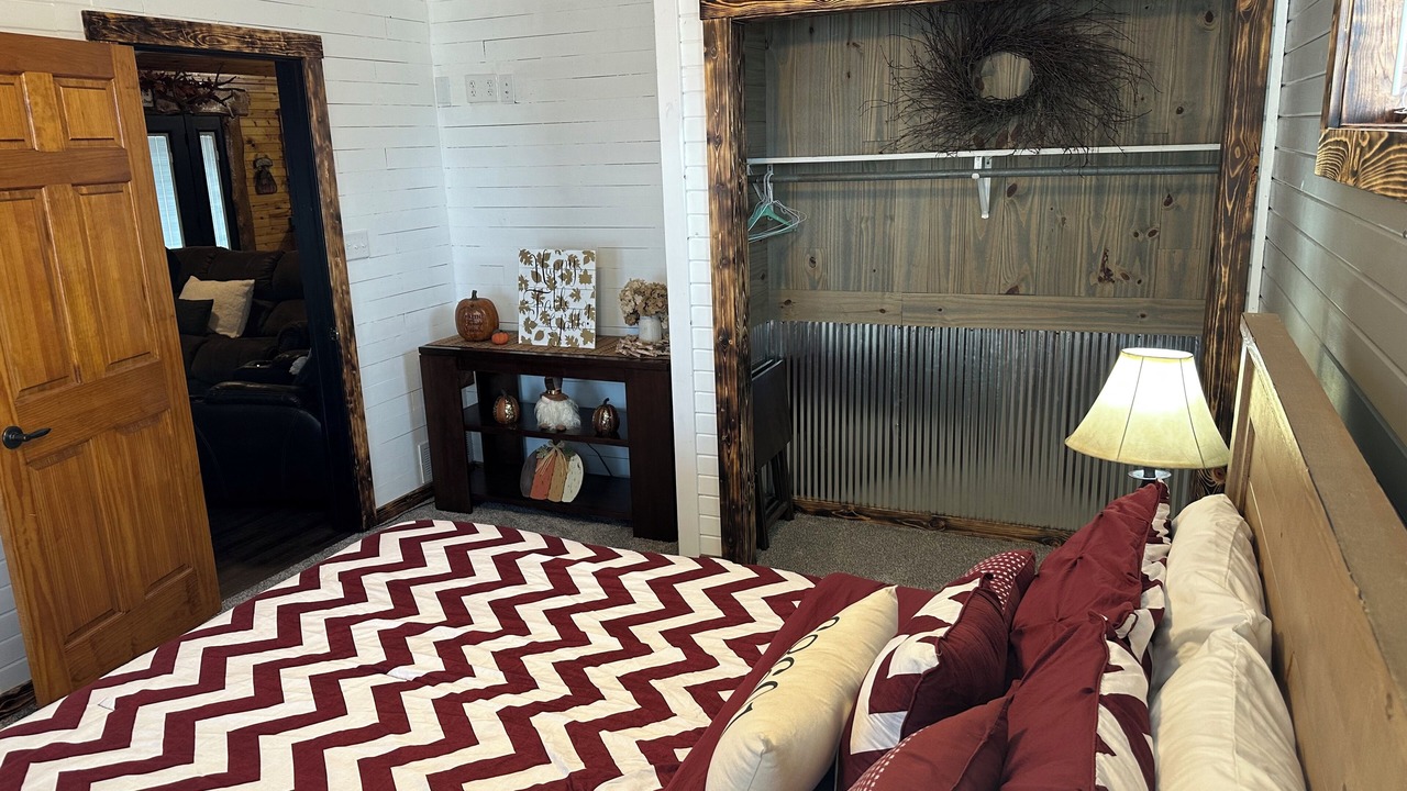 Photo of Bedroom in Butler County