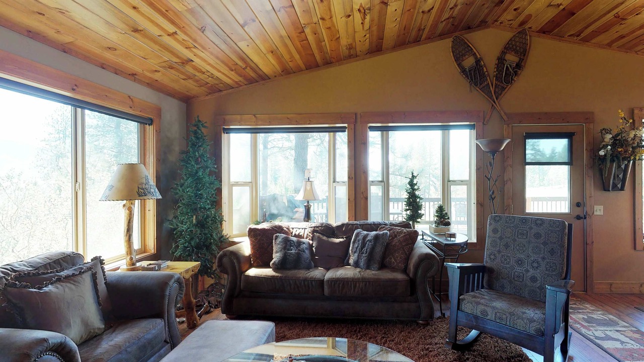 Photo of Livingroom in New Meadows