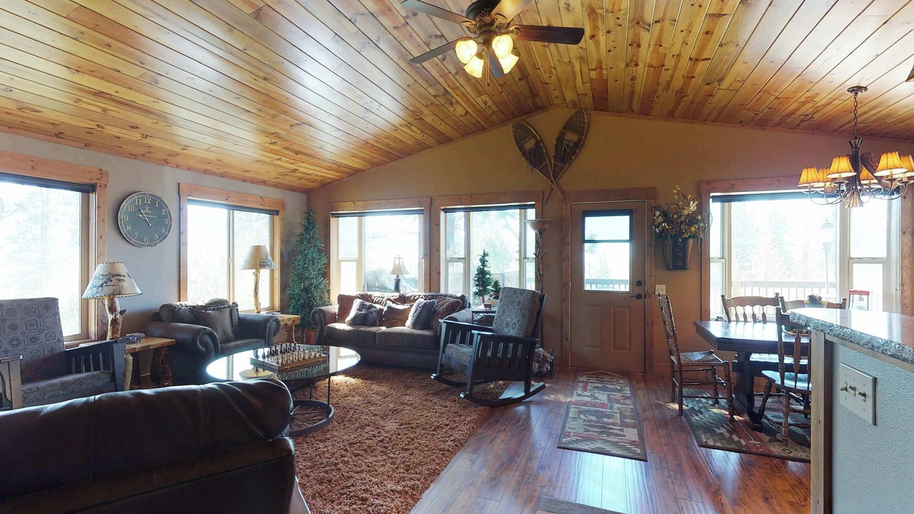 Photo of Livingroom in New Meadows