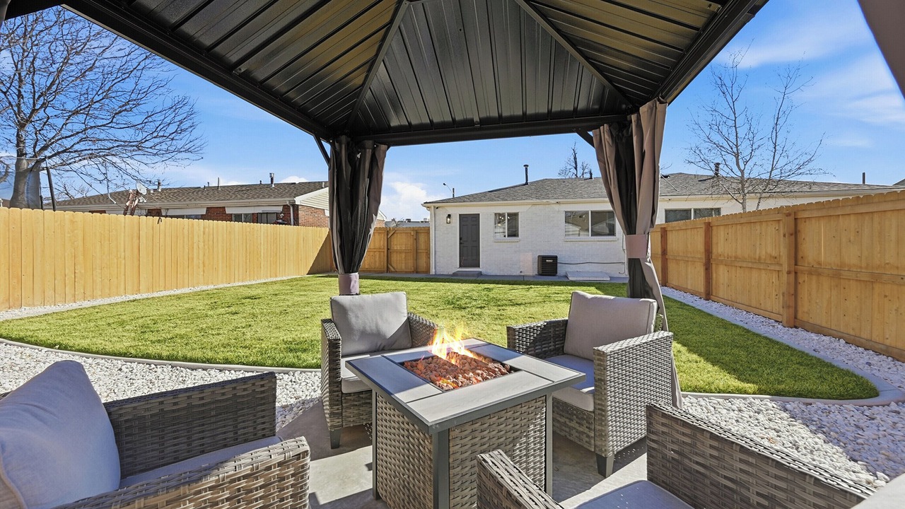Photo of Patio Balcony in Delmar Parkway