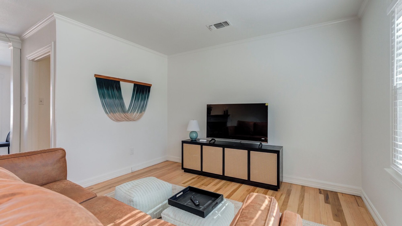 Photo of Livingroom in Tech Terrace