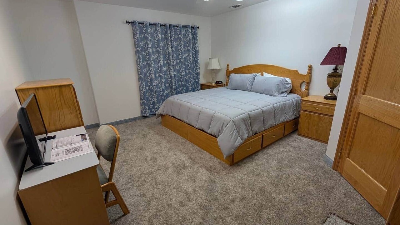 Photo of Bedroom in Hot Springs