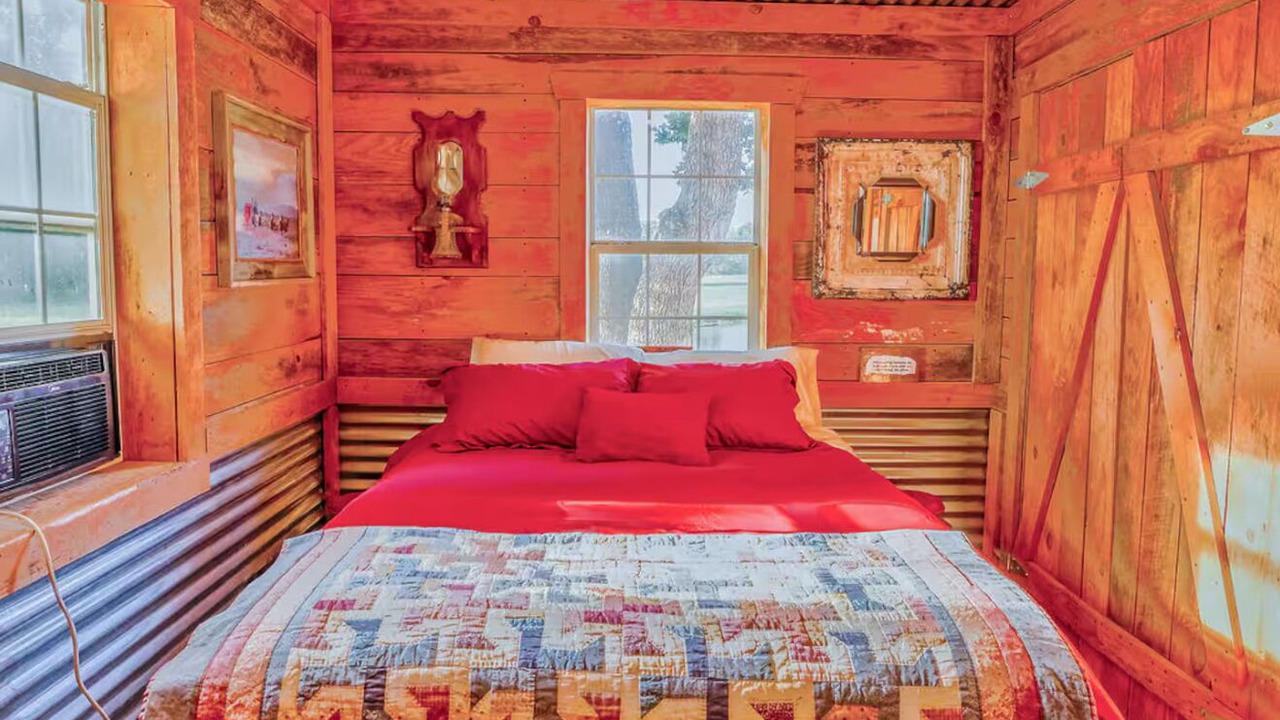 Photo of Bedroom in Bluff Dale