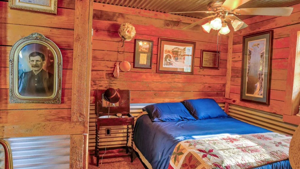 Photo of Bedroom in Bluff Dale