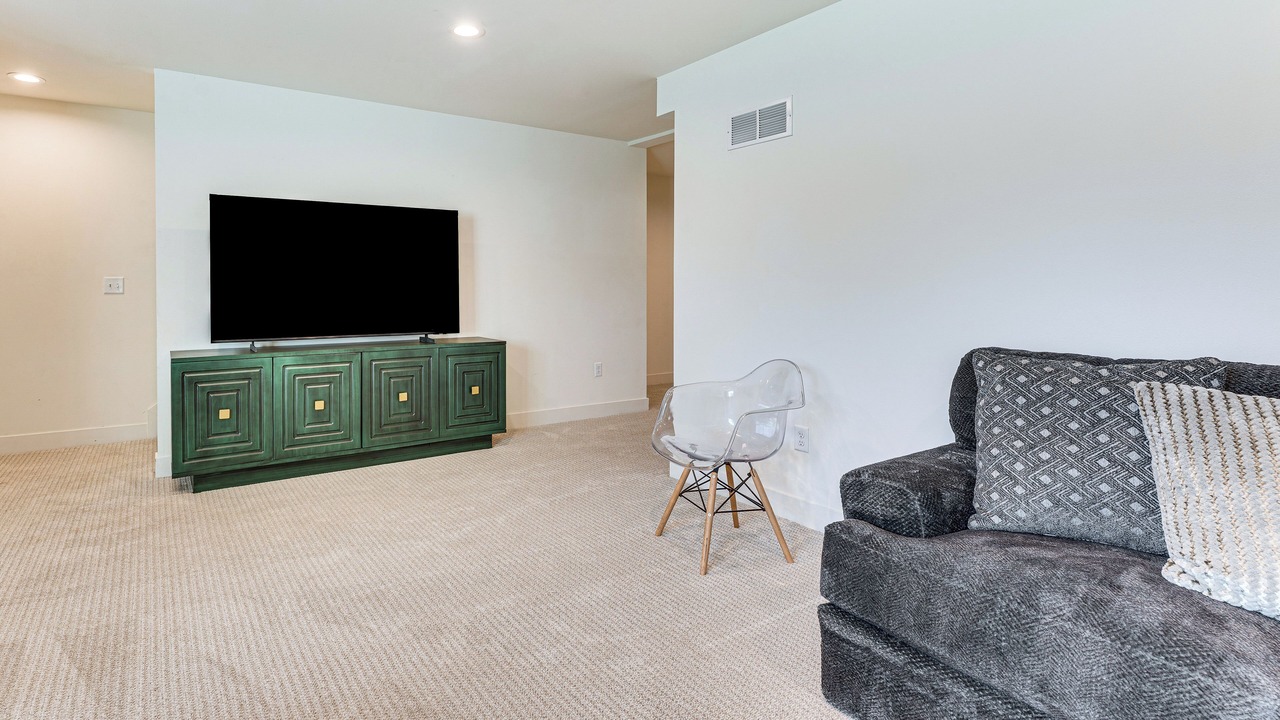 Photo of Livingroom in Erie