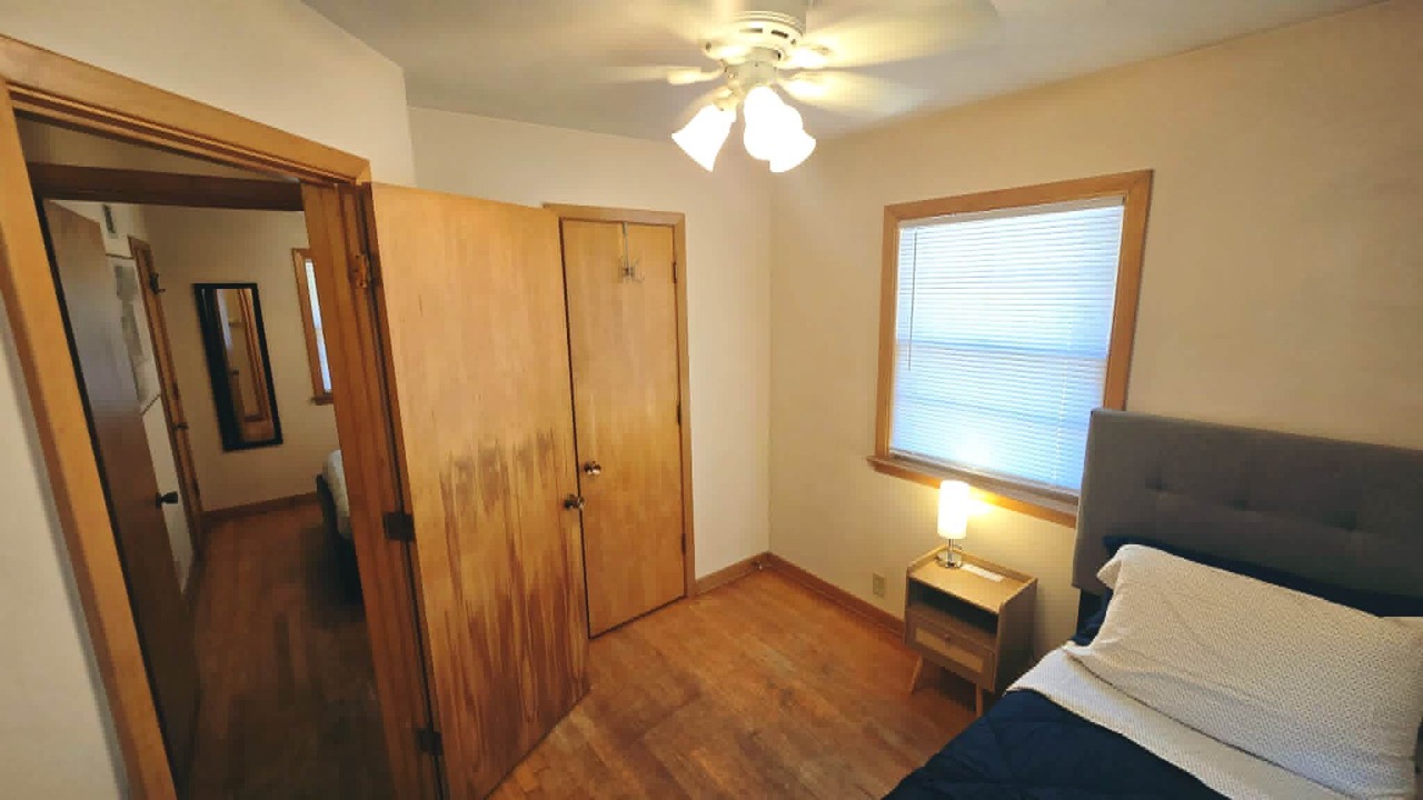 Photo of Bedroom in Near South