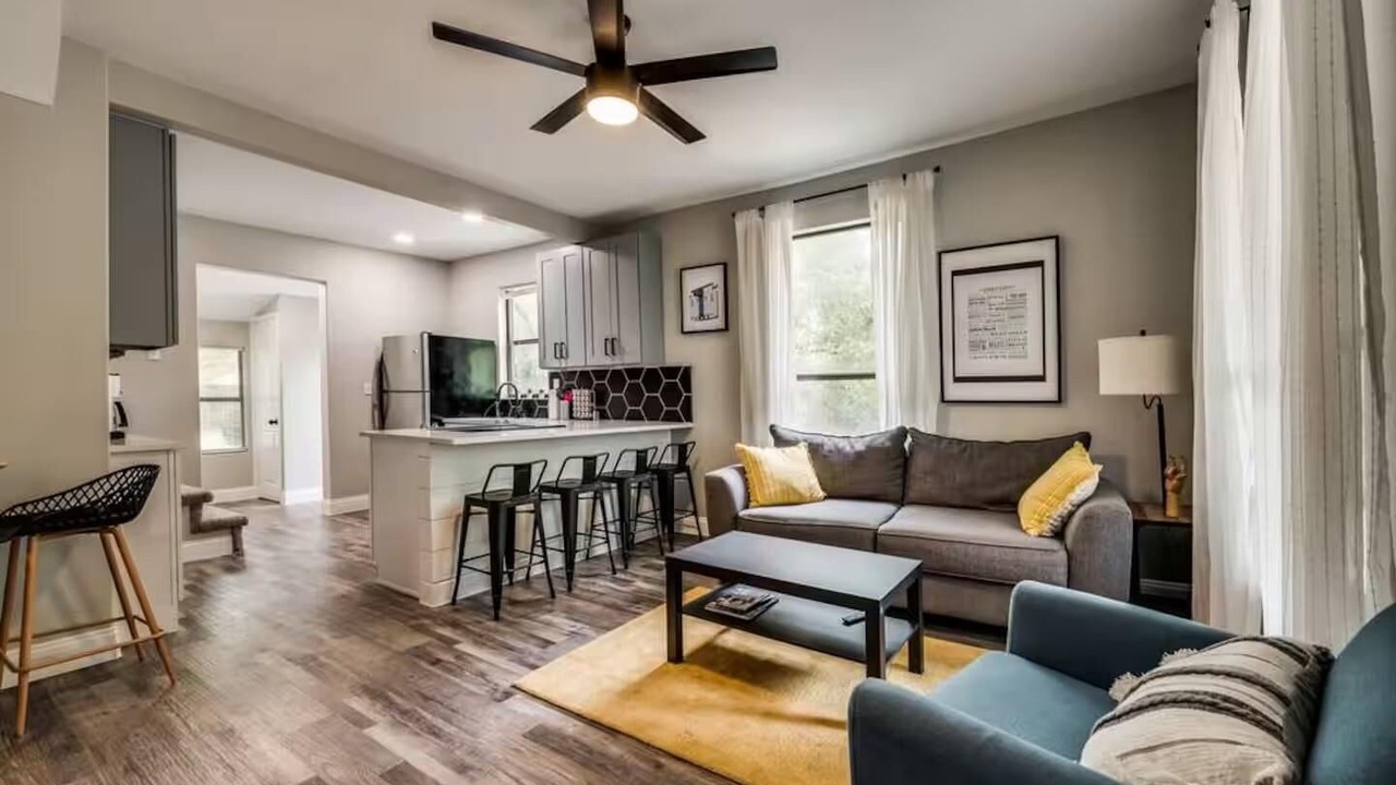 Photo of Livingroom in Denton