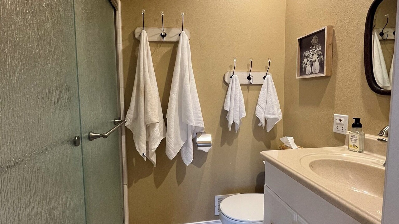 Photo of Bathroom in Eatonville