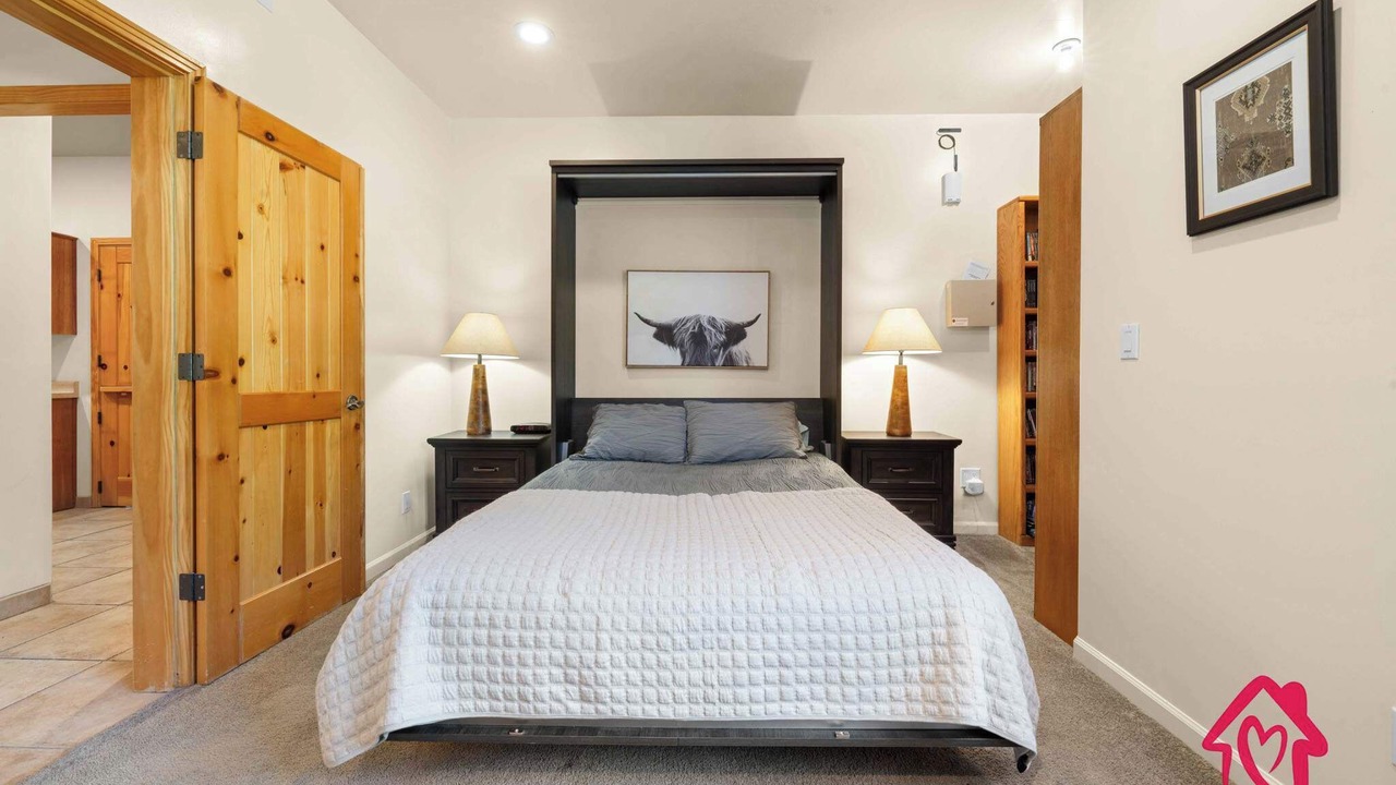 Photo of Bedroom in Corrales