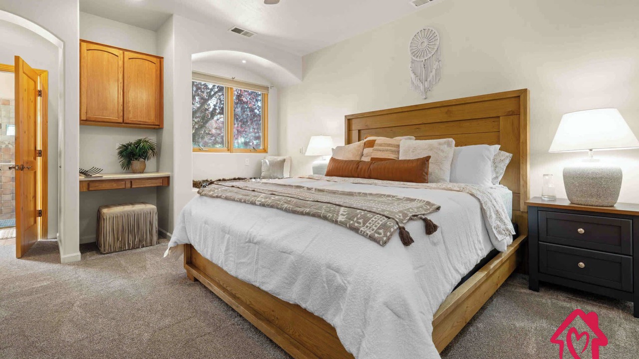 Photo of Bedroom in Corrales