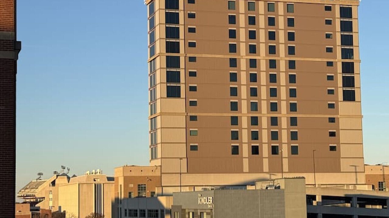 Photo of Others in Downtown Lincoln