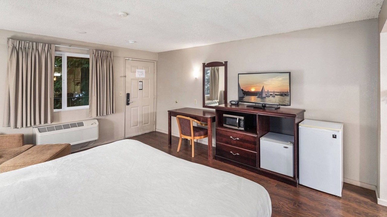 Photo of Bedroom in Renton
