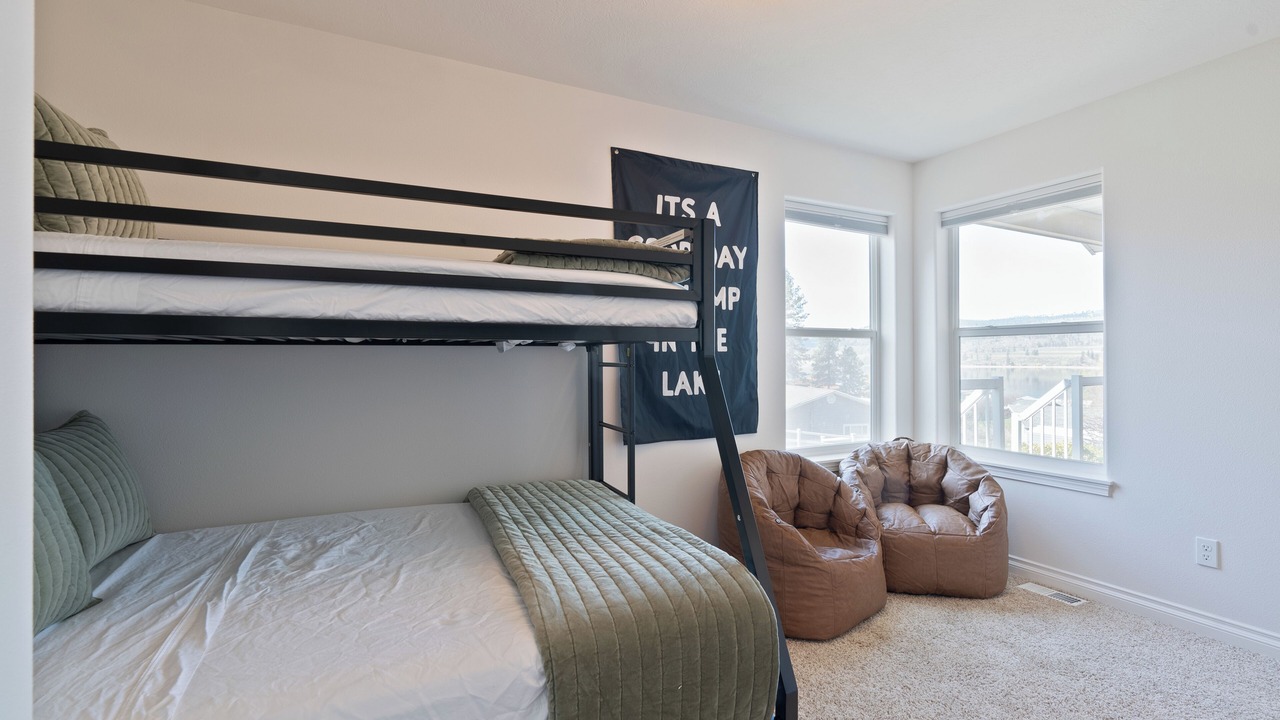 Photo of Bedroom in Davenport