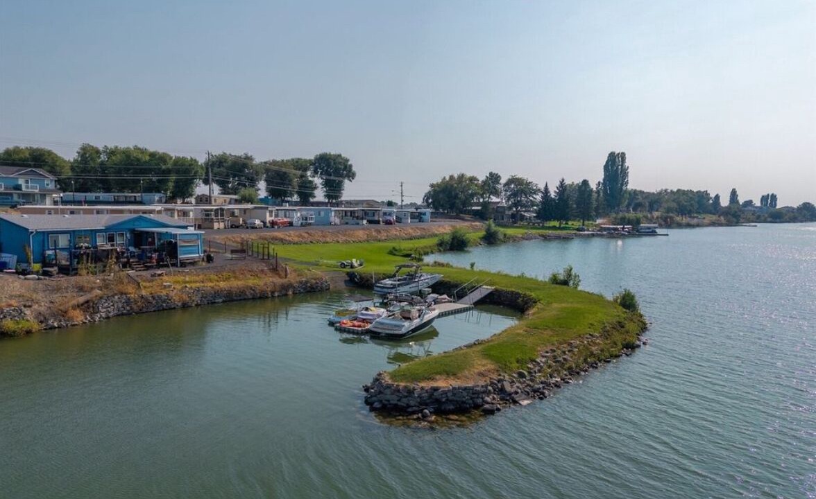Photo of Others in Moses Lake