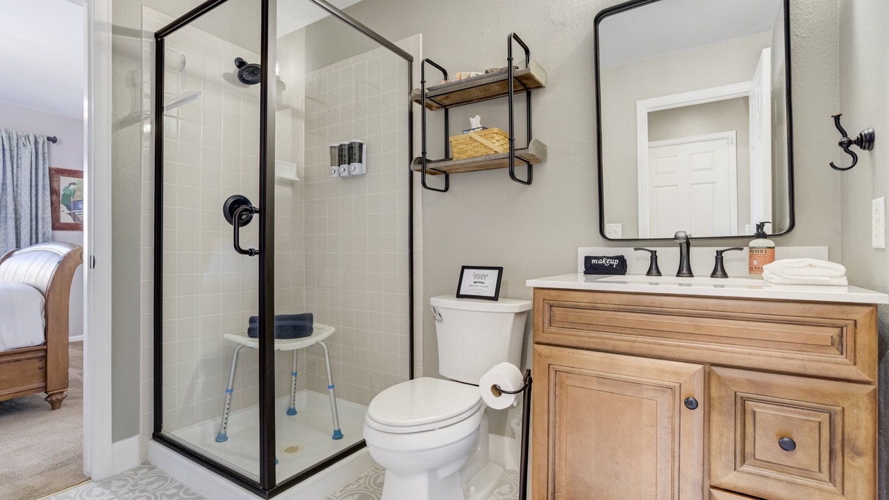 Photo of Bathroom in Peyton