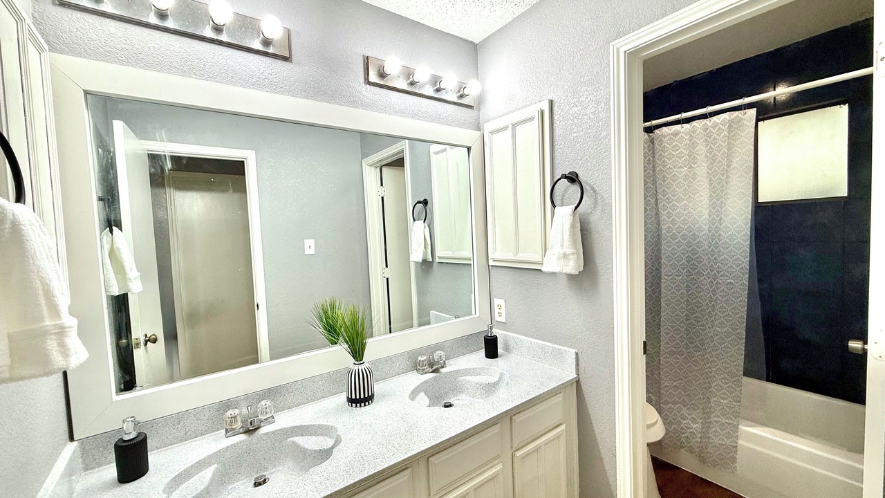 Photo of Bathroom in South Arlington