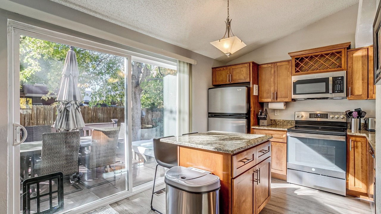 Photo of Kitchen in Foothill Green