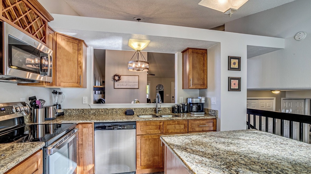 Photo of Kitchen in Foothill Green