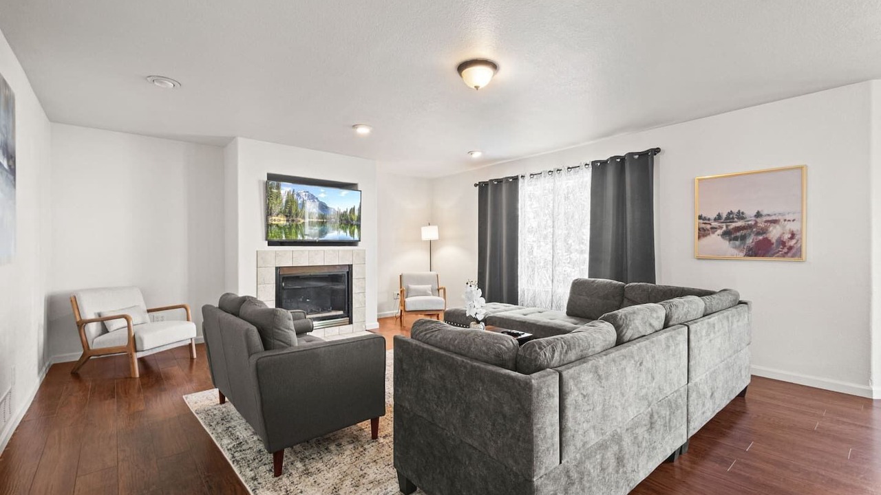 Photo of Livingroom in Longmont