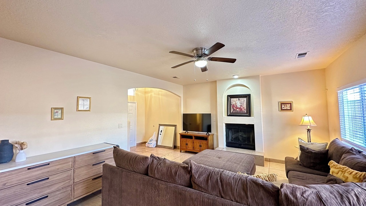Photo of Livingroom in S.r. Marmon