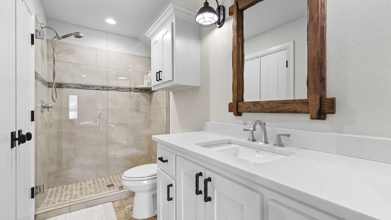 Photo of Bathroom in Graford