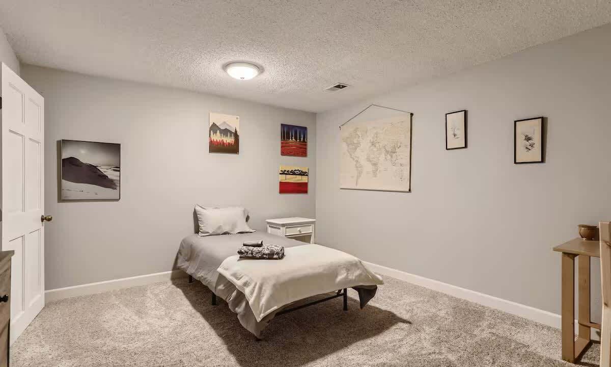Photo of Bedroom in Washington Virginia Vale