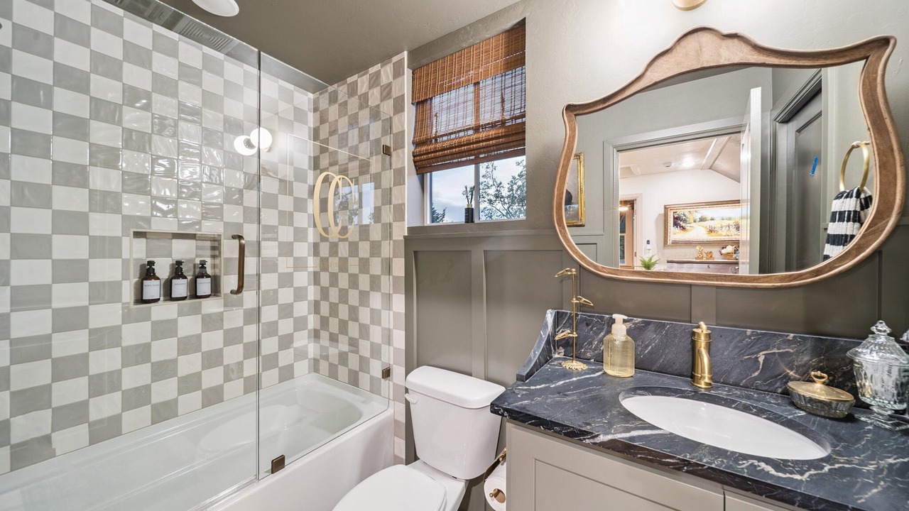 Photo of Bathroom in Norman
